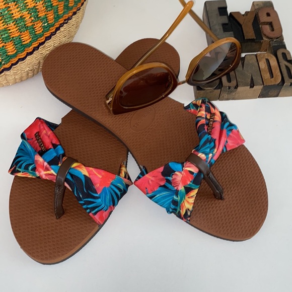 🇧🇷havaianas Women’s ‘You St. Tropez’ Sandals in Tropical Print - Picture 1 of 8